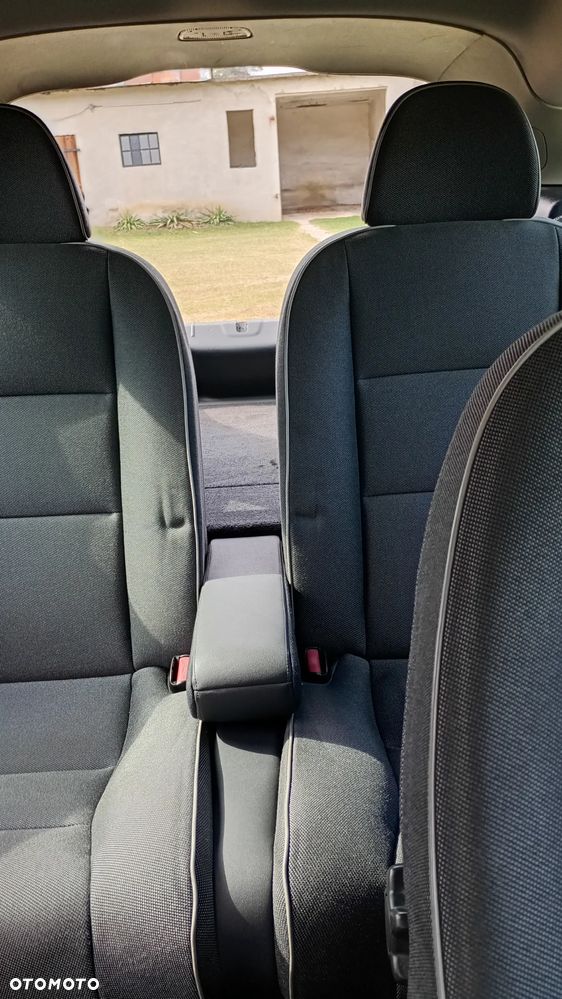 Volvo C30 1.6D - 29