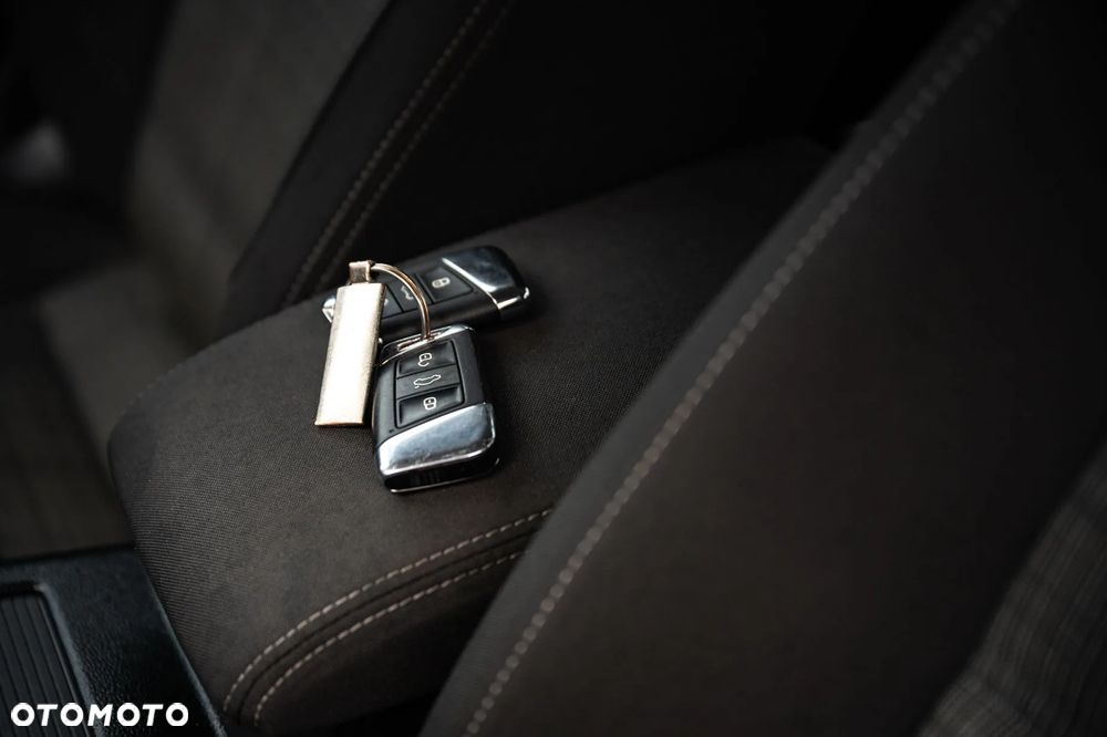 Volkswagen Passat 1.5 TSI EVO Comfortline DSG - 17