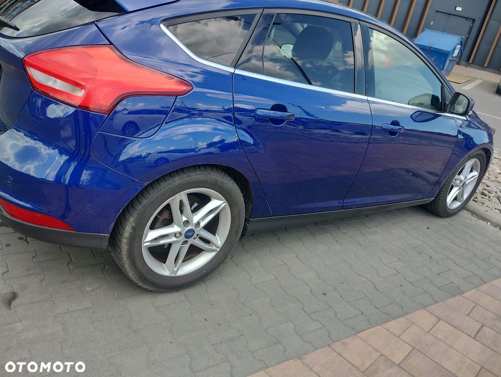 Ford Focus 1.0 EcoBoost Titanium - 6