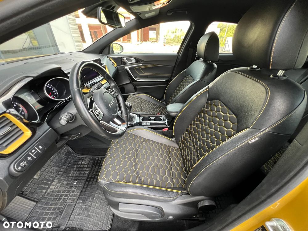 Kia XCeed 1.5 T-GDI L Business Line - 13
