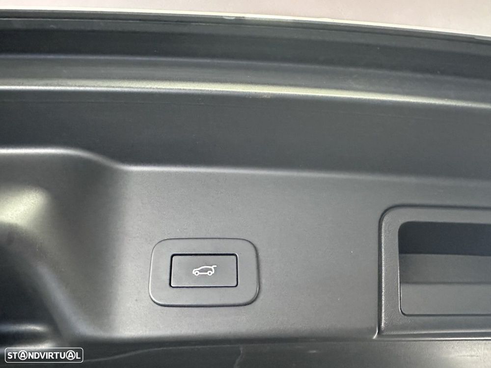 Land Rover Range Rover Evoque 1.5 P300e AWD R-Dynamic SE Auto - 26