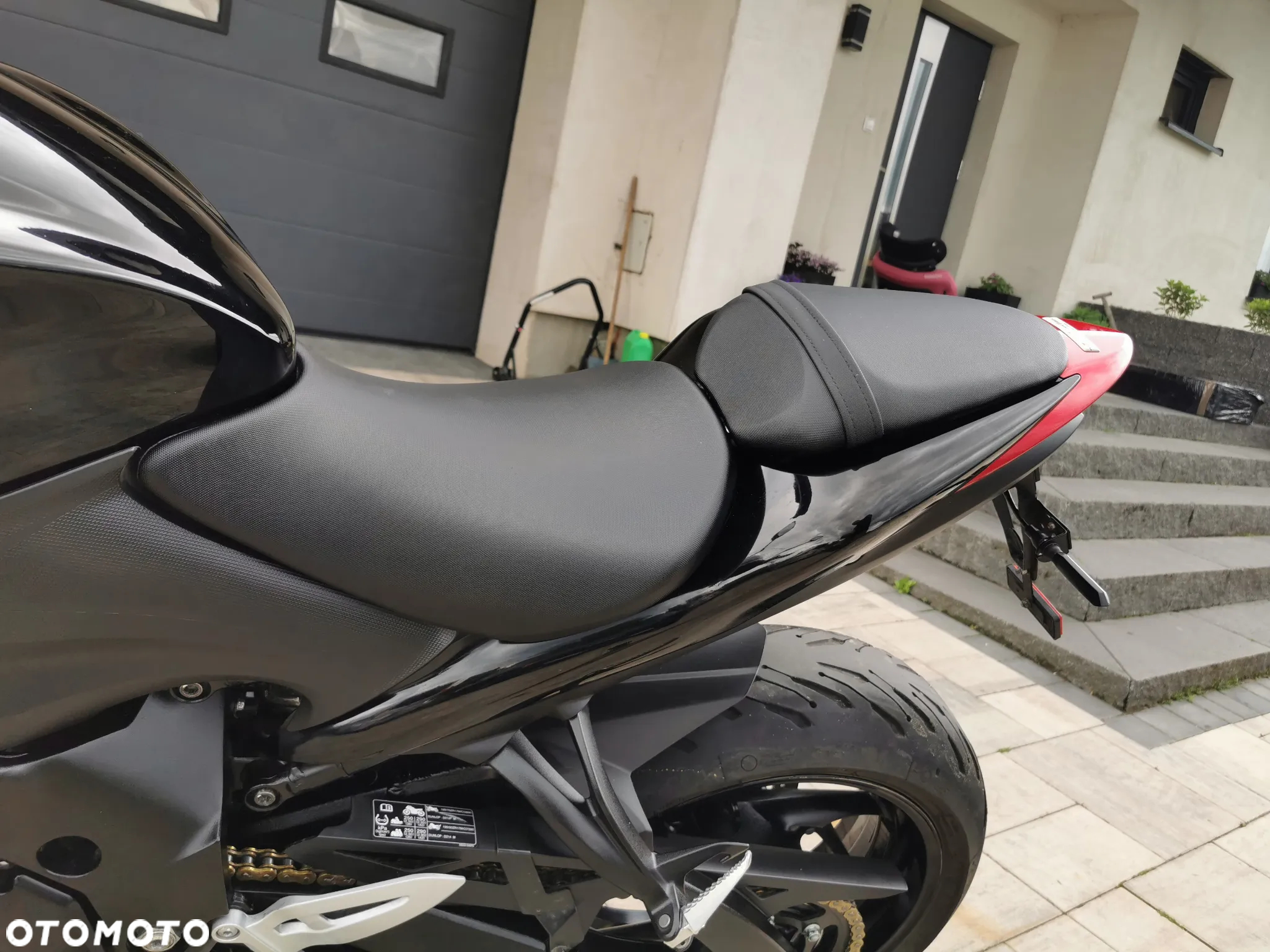 Suzuki GSX - 8
