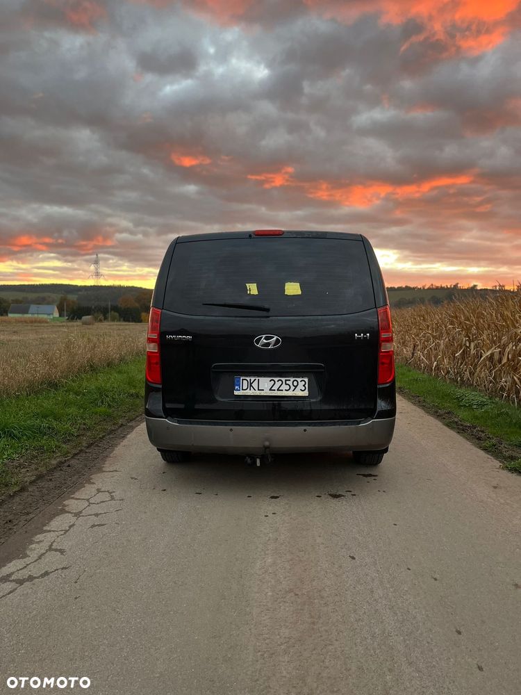 Hyundai H-1 Starex - 5