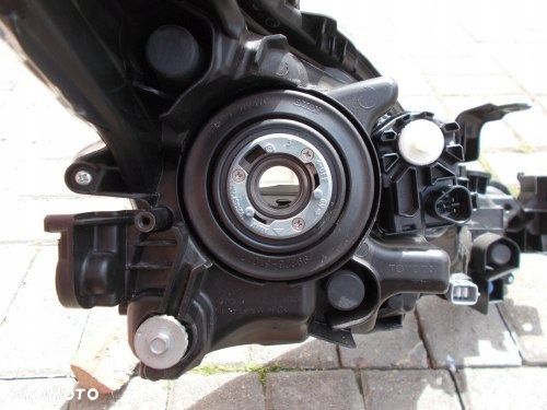 LAMPA LEWA REFLEKTOR TOYOTA COROLLA E21 SEDAN 19- - 8