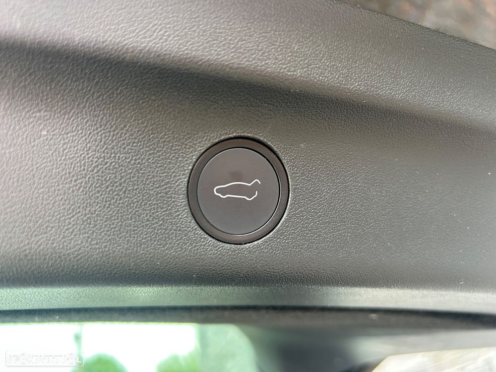 Tesla Model Y Tração Traseira - 27