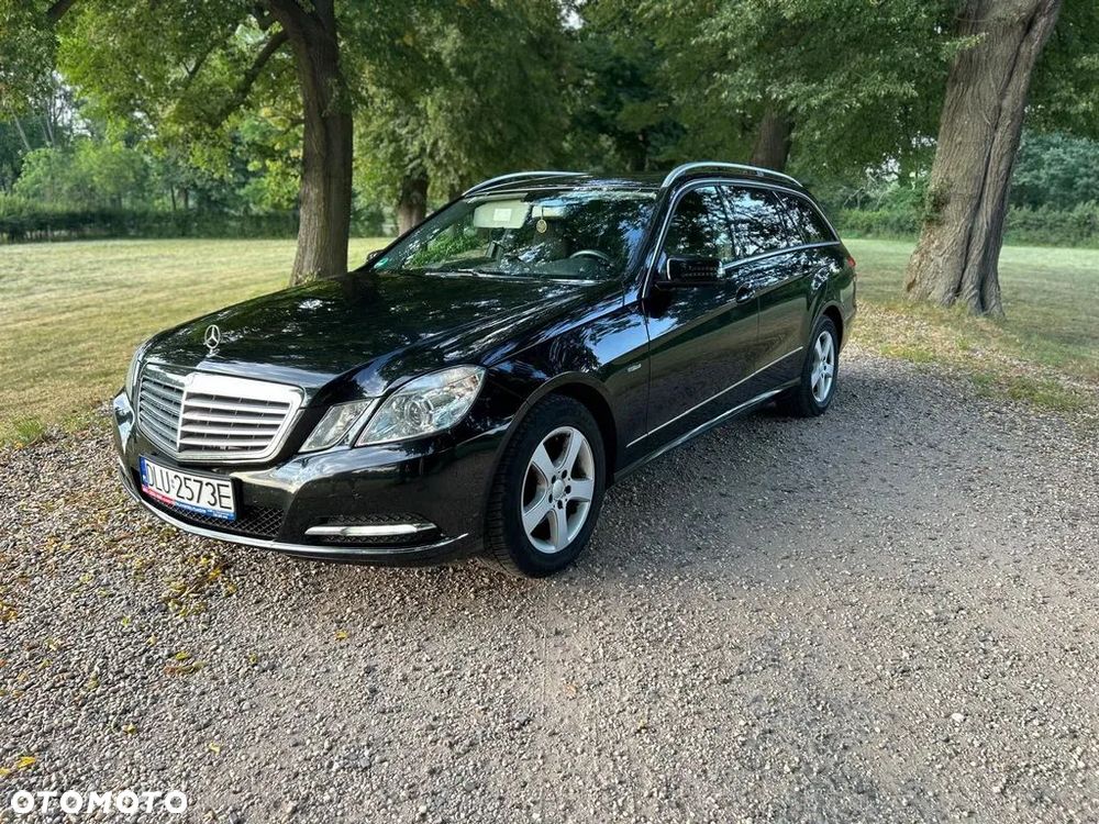 Mercedes-Benz Klasa E 200 BlueTEC 7G-TRONIC Elegance - 2