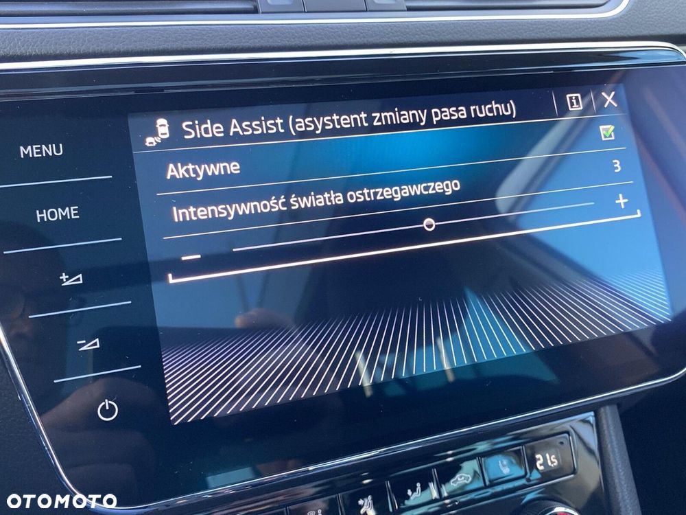 Skoda Superb 2.0 TDI SCR Style DSG - 36