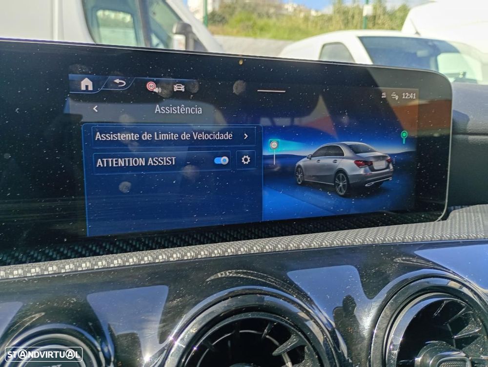 Mercedes-Benz A 250 Limousine e 8G-DCT - 30