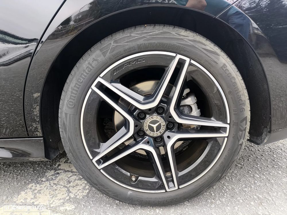 Mercedes-Benz CLA 180 d Shooting Brake AMG Line Aut. - 31