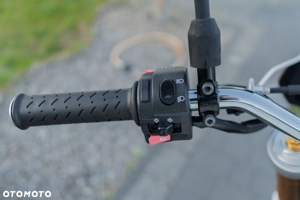 Triumph Street Triple - 22