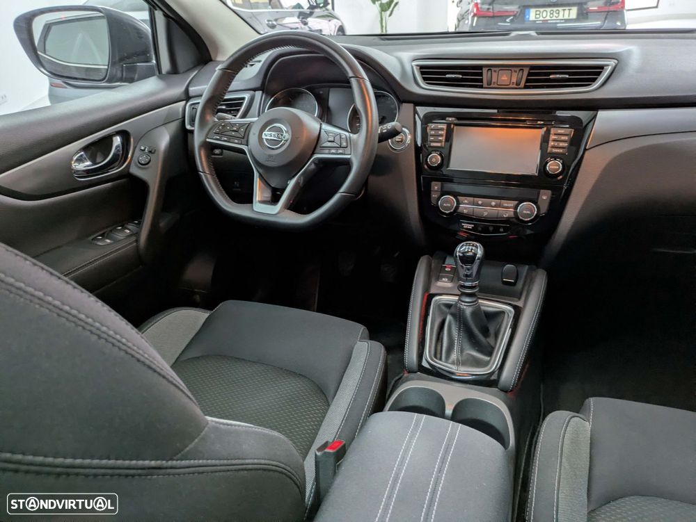 Nissan Qashqai 1.5 dCi N-Connecta - 23