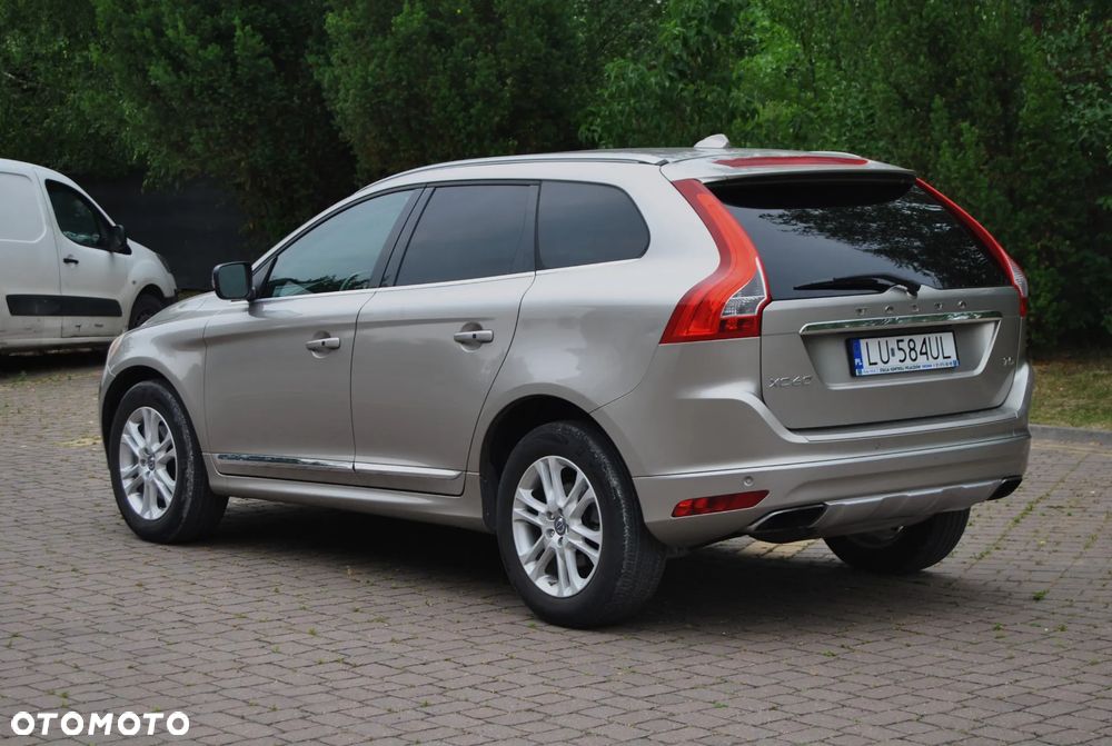 Volvo XC 60 T5 Geartronic Summum - 4