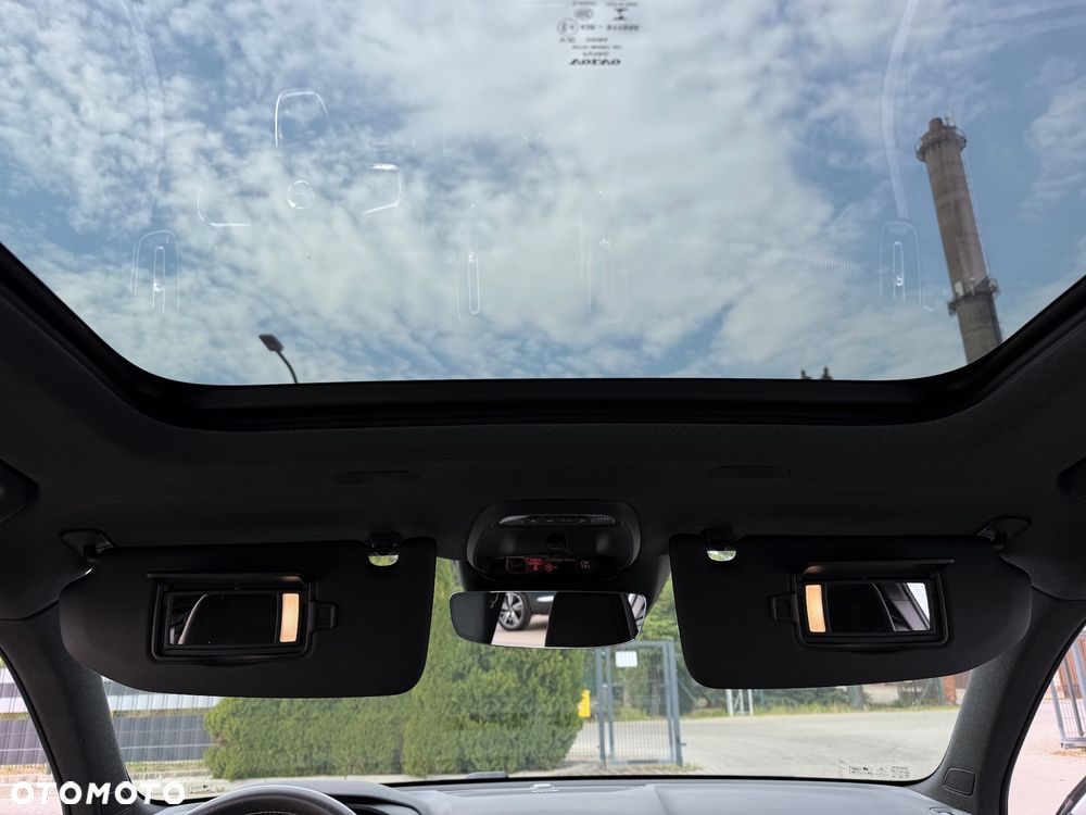 Volvo XC 40 T3 Geartronic RDesign - 30