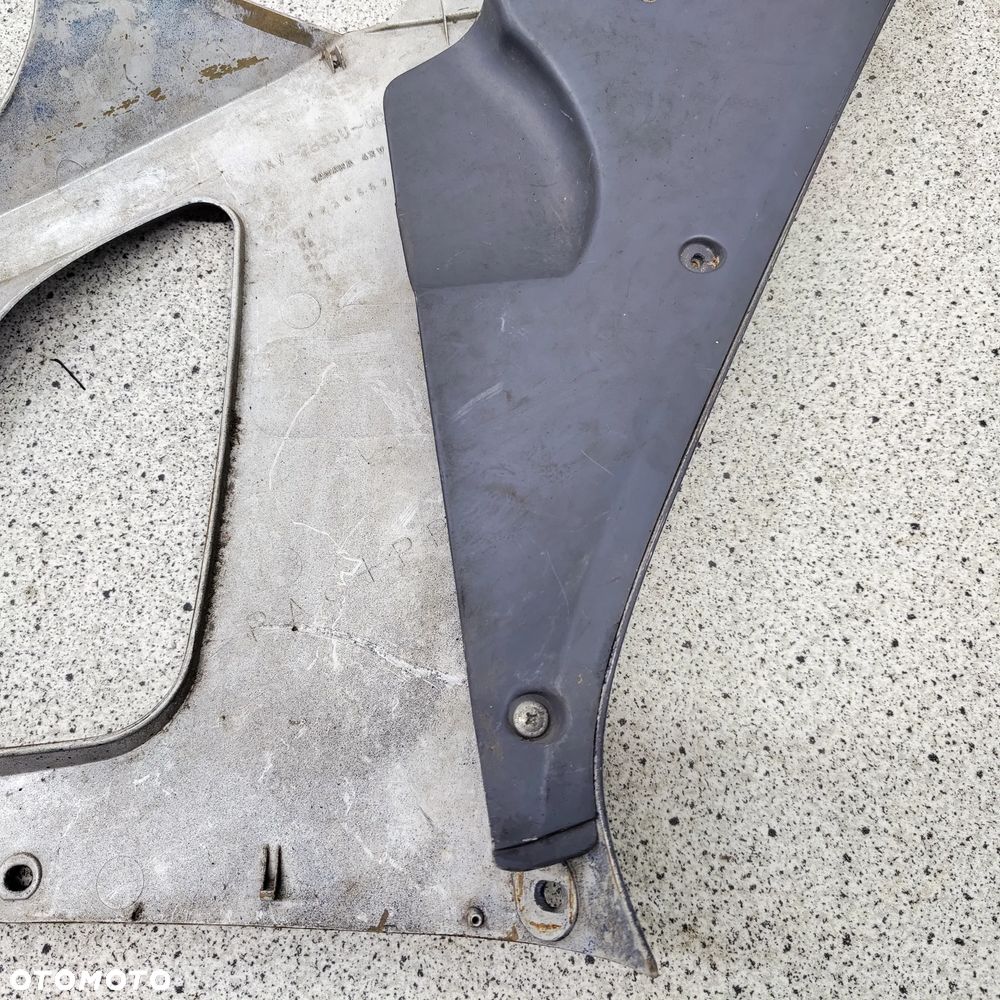 Owiewka, osłona lewa, bok, boczek lewy, wypełnienie lewe Yamaha R1 - 10
