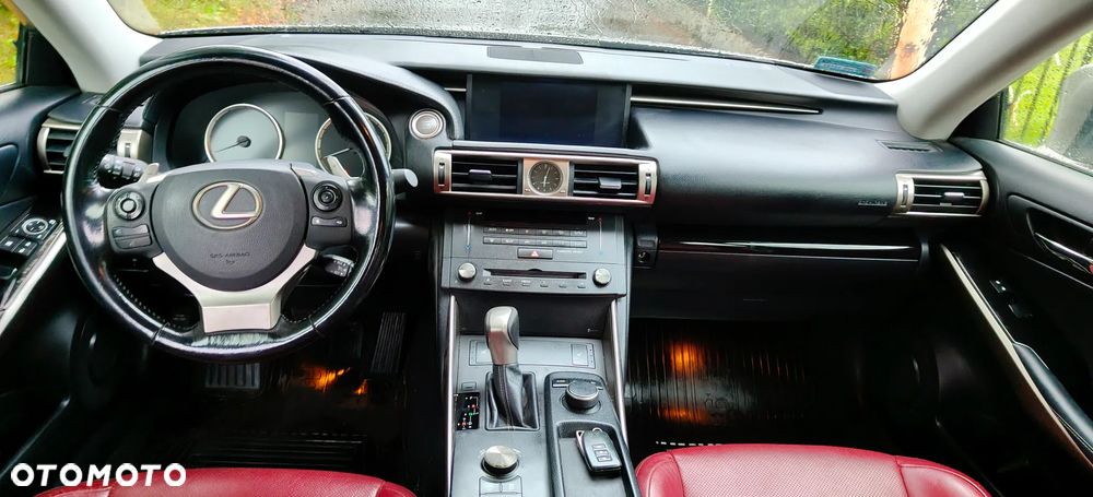 Lexus IS 200t F Impression - 6