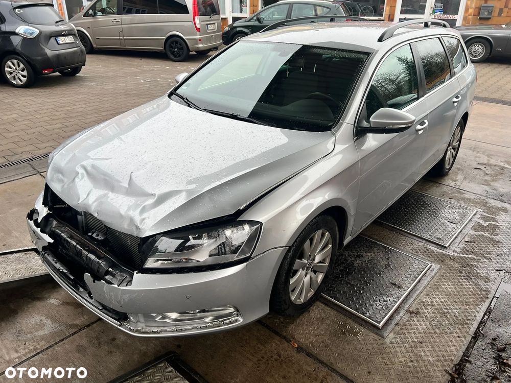 Volkswagen Passat Variant - 2