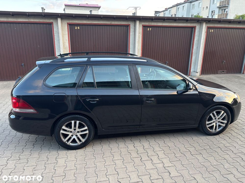 Volkswagen Golf - 10
