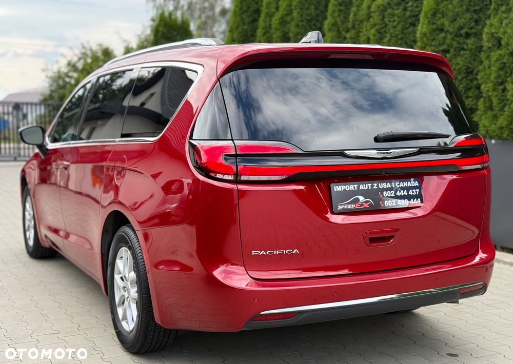 Chrysler Pacifica - 10