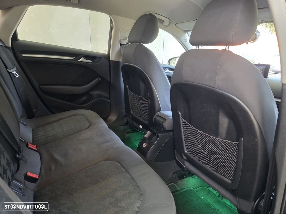 Audi A3 Limousine 1.6 TDI S-line - 16