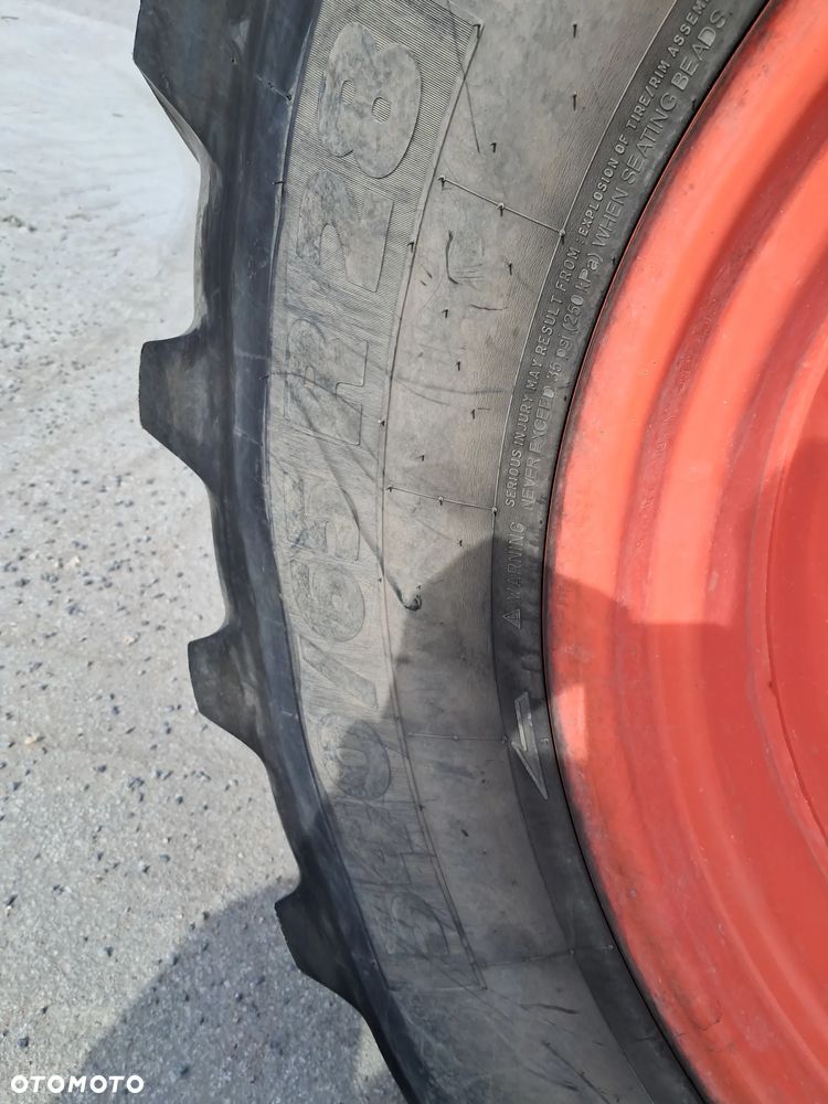 Kubota M7173 - 7