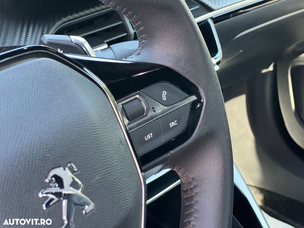 Peugeot 2008 1.2L PureTech 130 S&S EAT8 Allure - 12