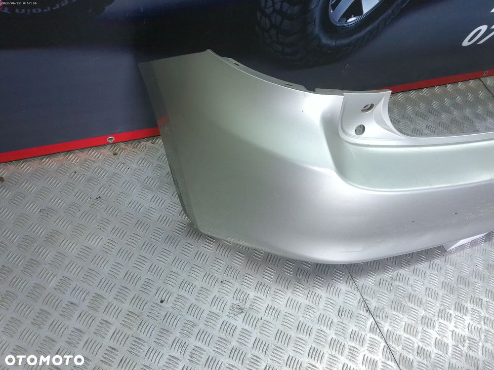 Toyota auris i zderzak tył - 3