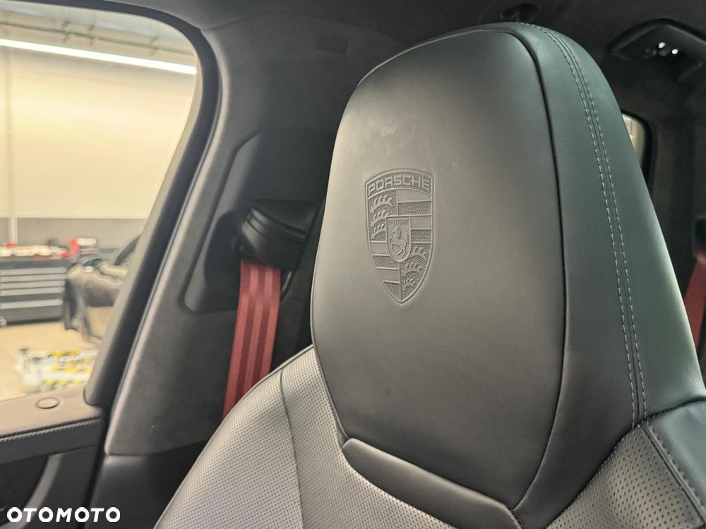 Porsche Cayenne - 12