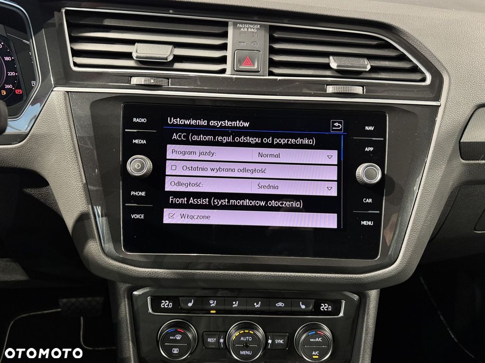 Volkswagen Tiguan - 32