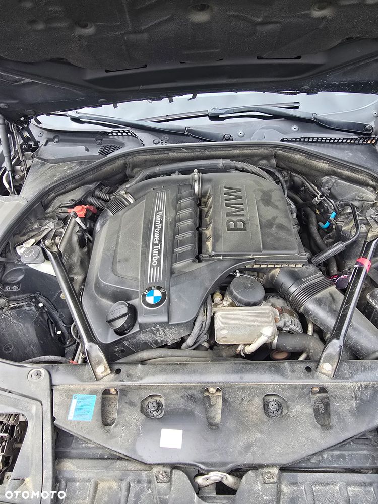 BMW Seria 5 535i - 12