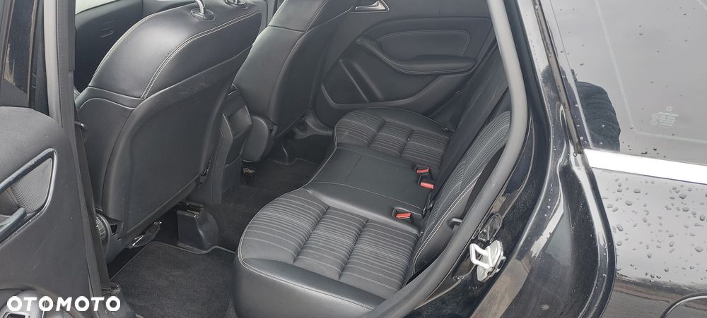 Mercedes-Benz Klasa B 180 CDI (BlueEFFICIENCY) 7G-DCT - 9