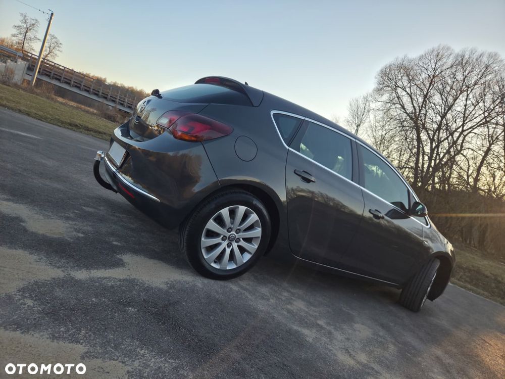 Opel Astra 1.7 CDTI DPF Cosmo - 7