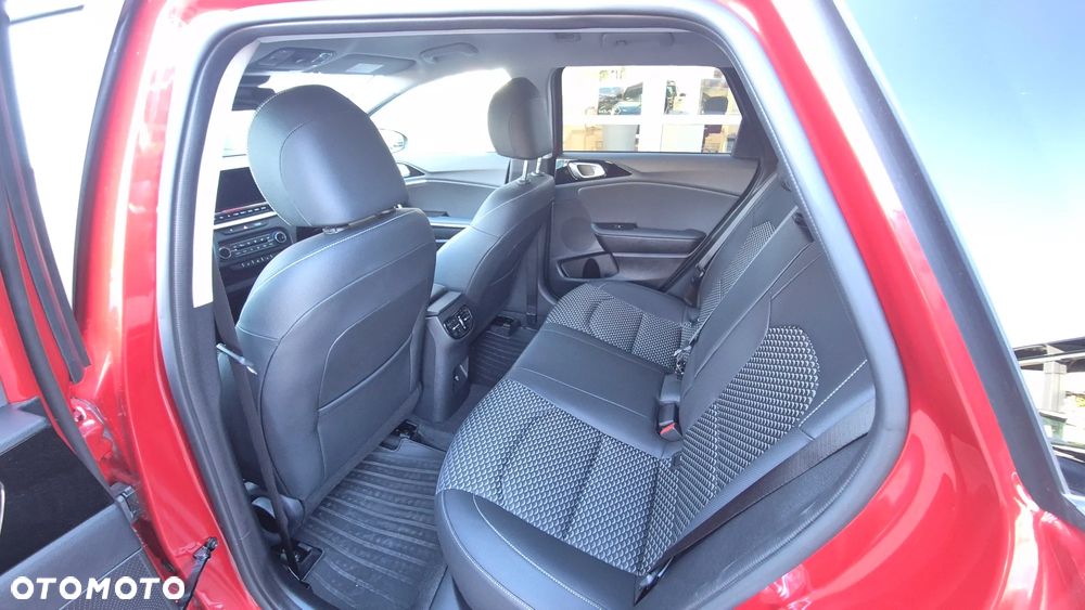 Kia Ceed 1.5 T-GDI M DCT - 13