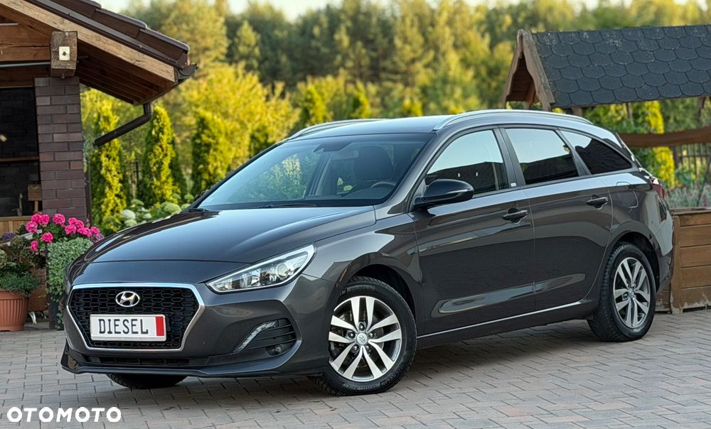 Hyundai i30 1.6 D Comfort - 11
