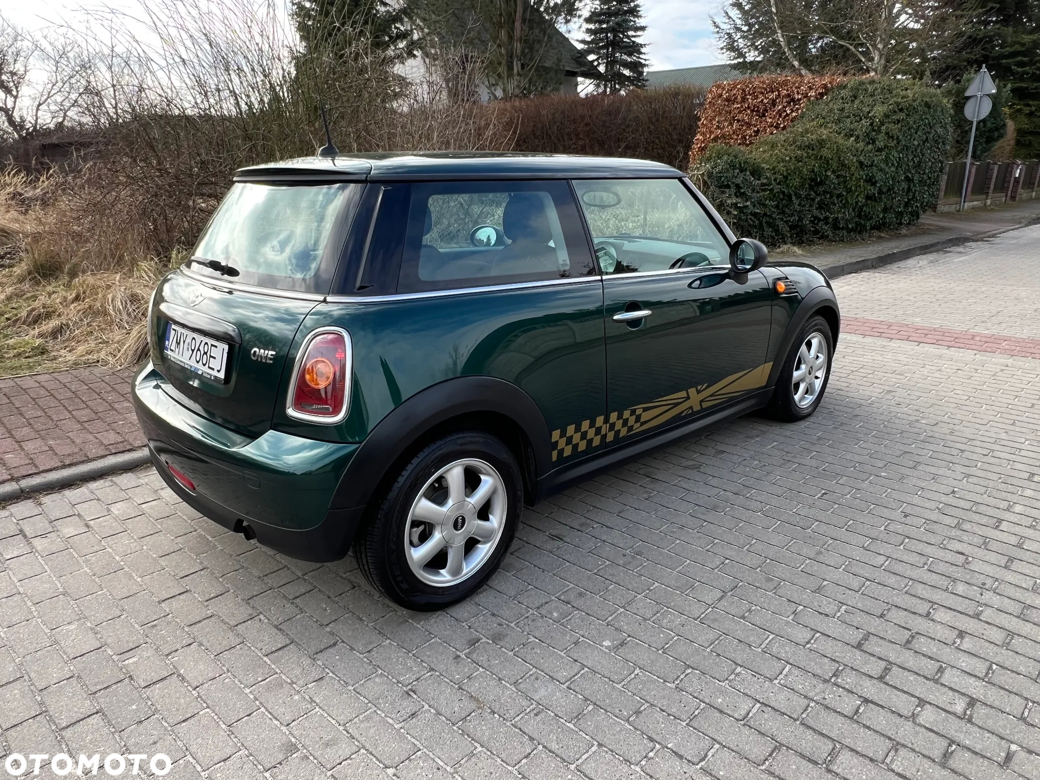 MINI ONE Standard - 7