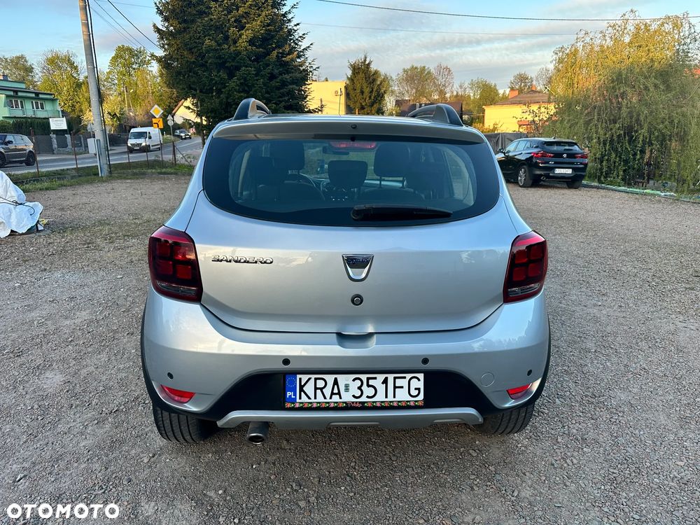 Dacia Sandero - 8