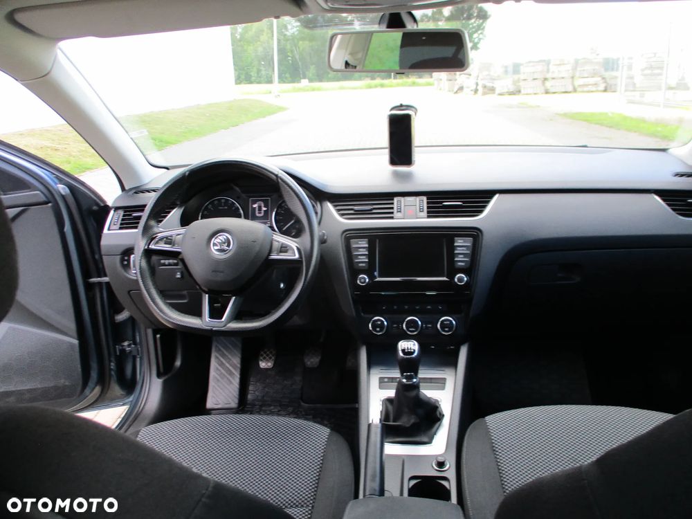 Skoda Octavia 2.0 TDI Ambition EU6 - 19