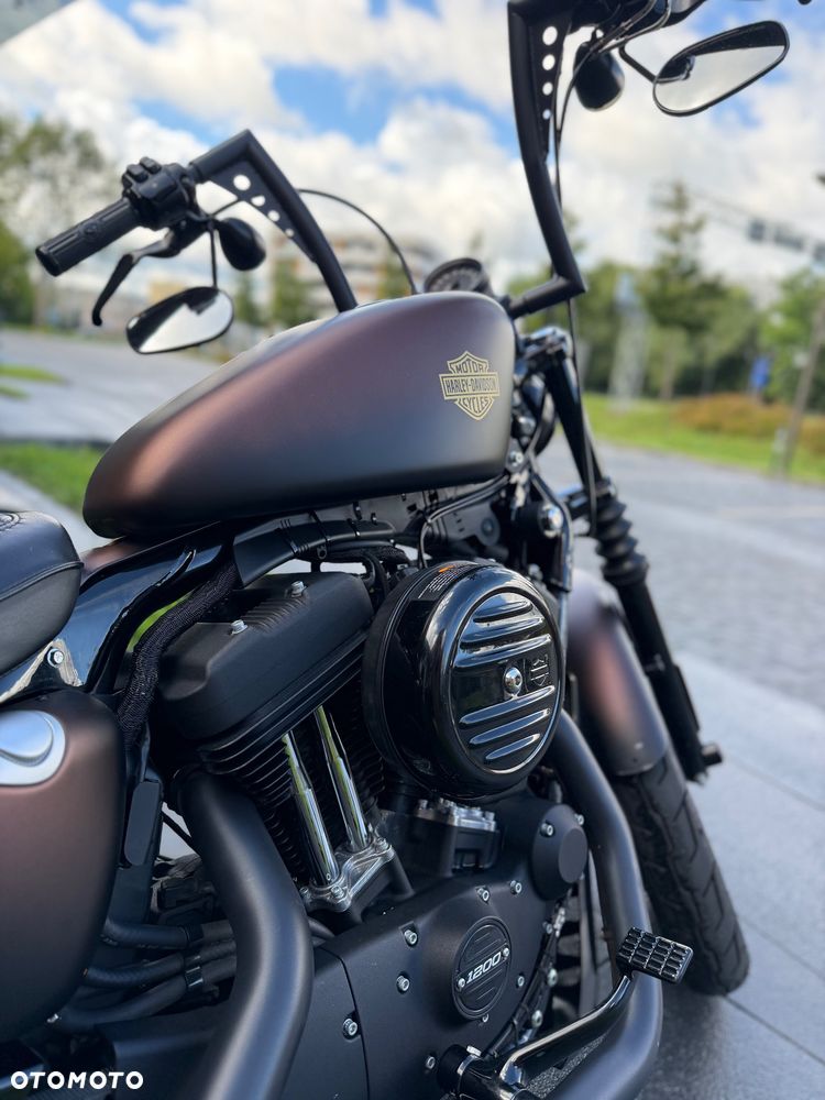 Harley-Davidson Sportster Iron 1200 - 2