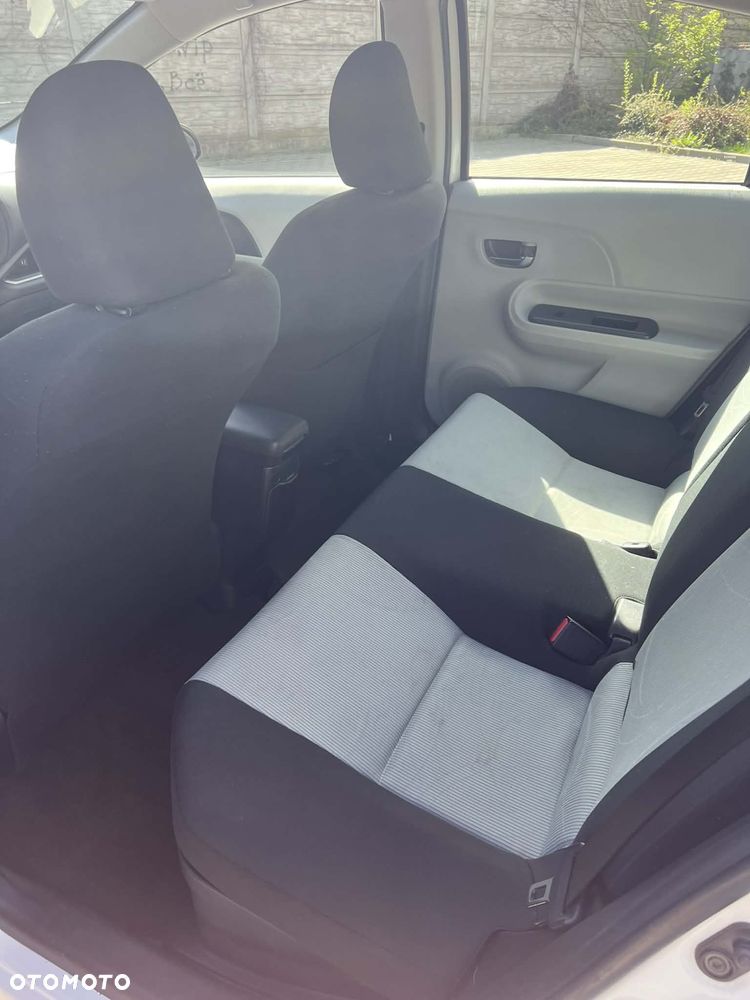 Toyota Prius - 11