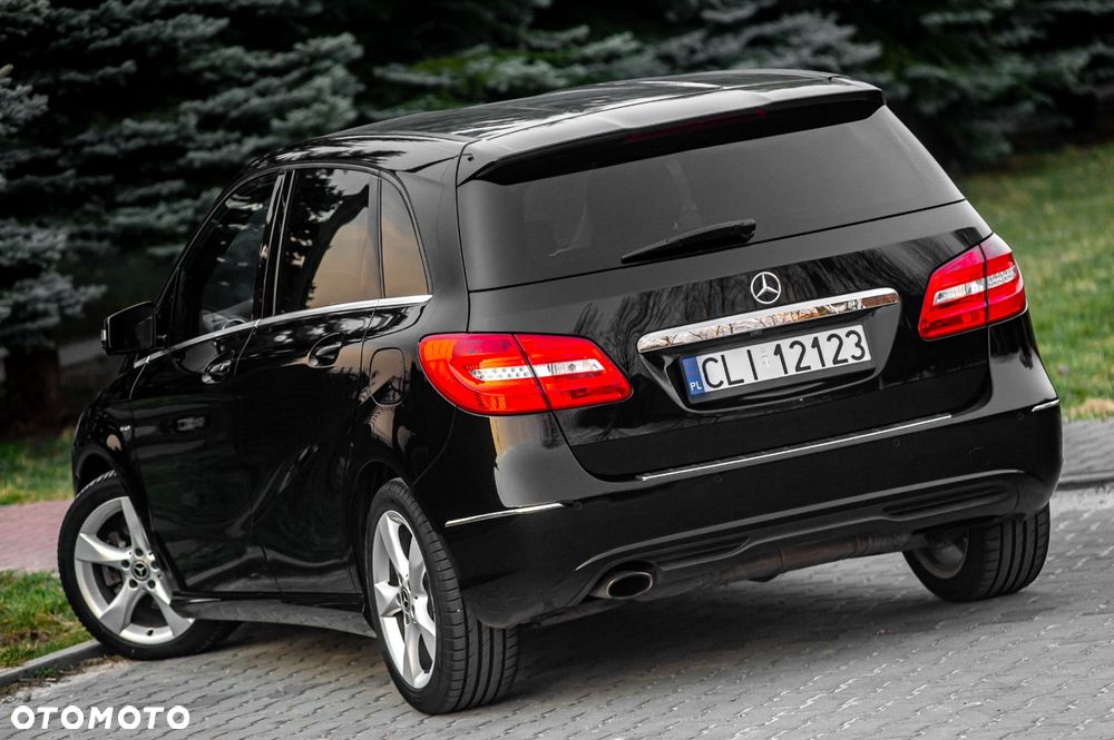 Mercedes-Benz Klasa B 200 UrbanStyle Edition - 17
