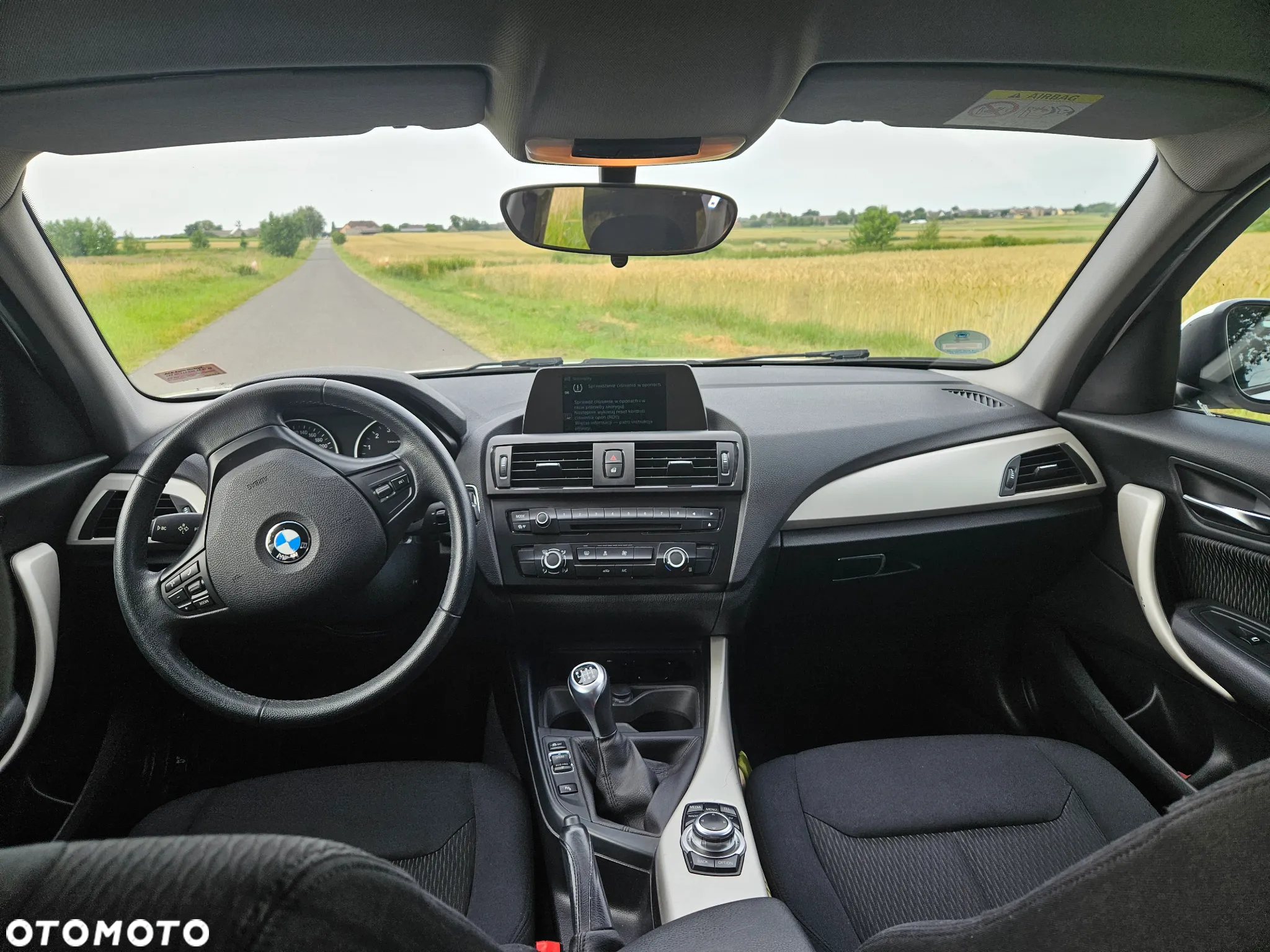 BMW Seria 1 114i - 11