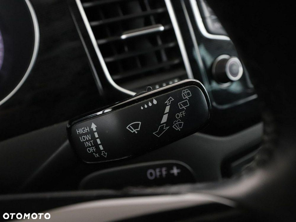 Volkswagen Golf Sportsvan 1.2 TSI (BlueMotion Technology) DSG Sound - 34