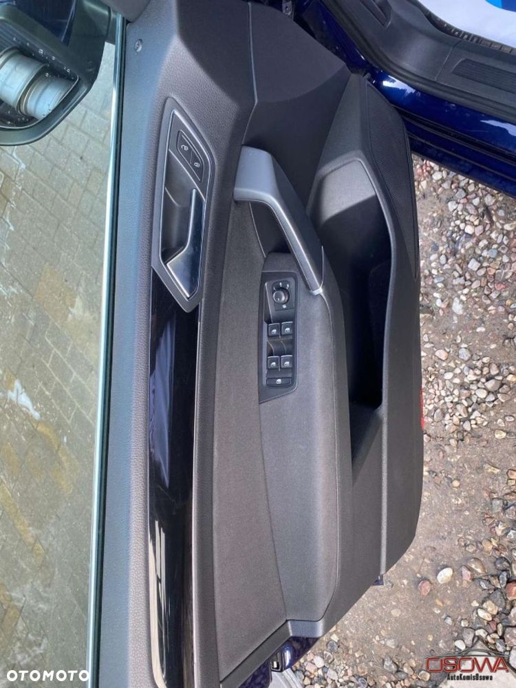 Volkswagen Touran - 39