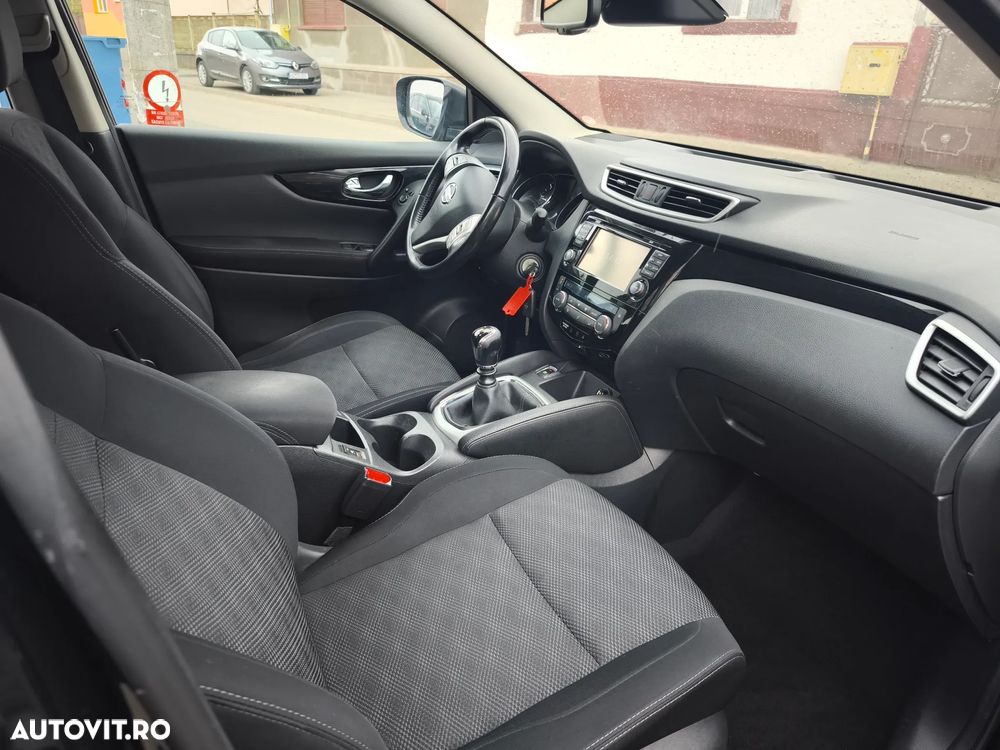 Nissan Qashqai 1.5 DCI TEKNA - 10