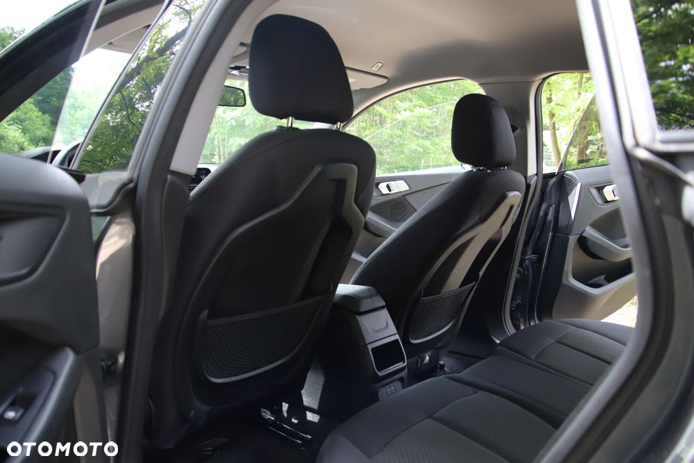 BMW Seria 2 218i Advantage - 10