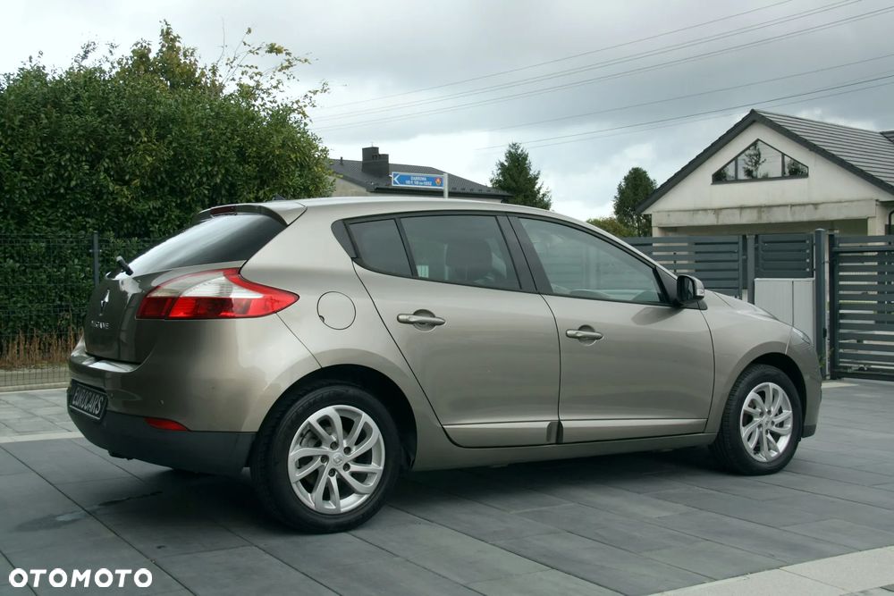 Renault Megane 1.6 16V Dynamique Euro5 - 10