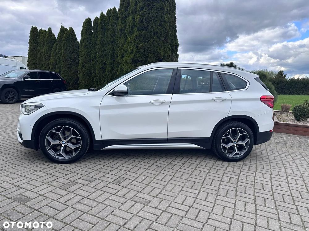 BMW X1 sDrive18d - 11
