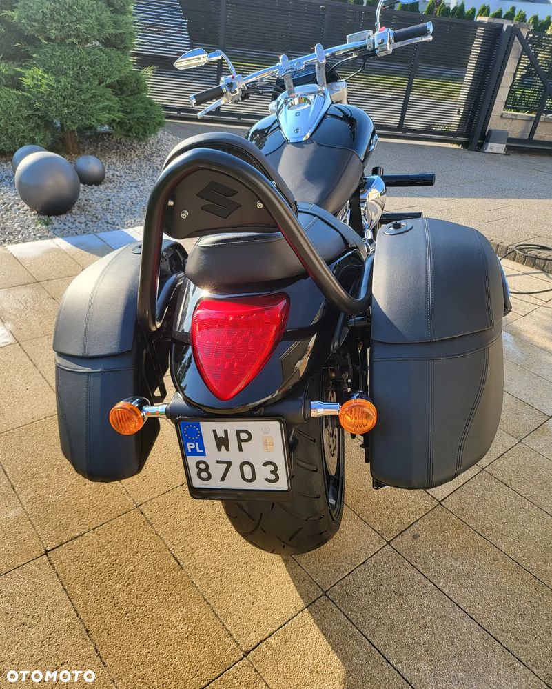 Suzuki Intruder - 2