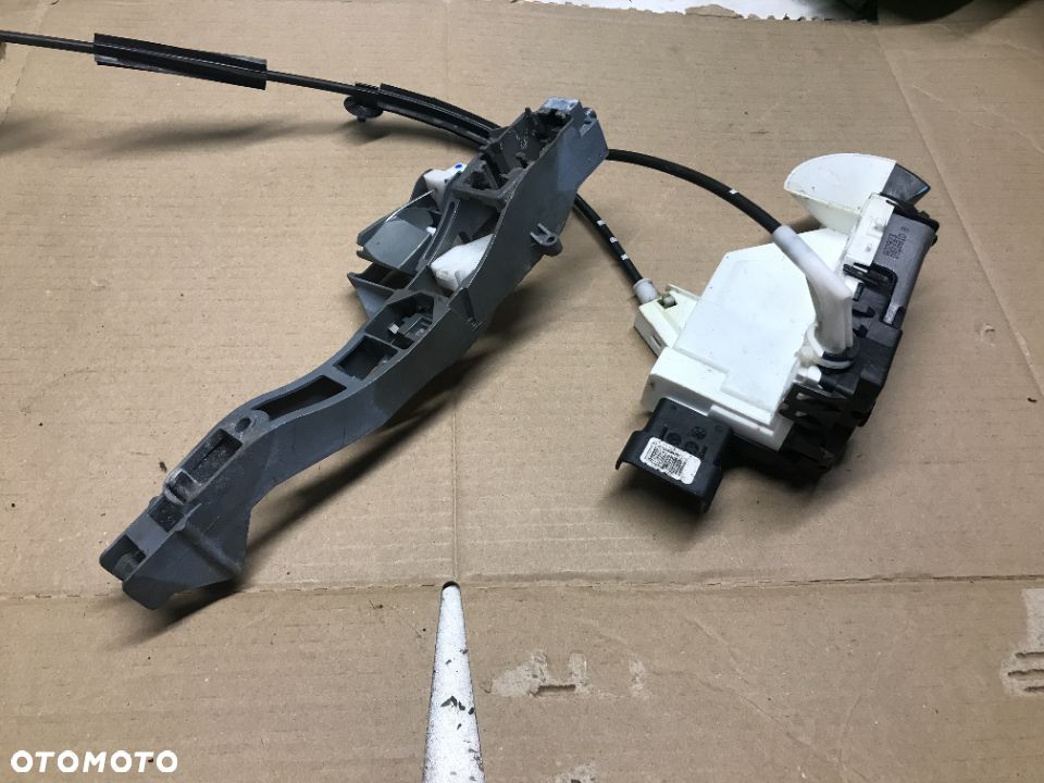 ZAMEK KLAPY BAGAŻNIKA OPEL VECTRA C SIGNUM 0918810B - 1