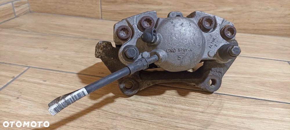Zacisk Hamulcowy Prawy Przód Audi A4 B8 2.7 TDI 8K0106P - 2