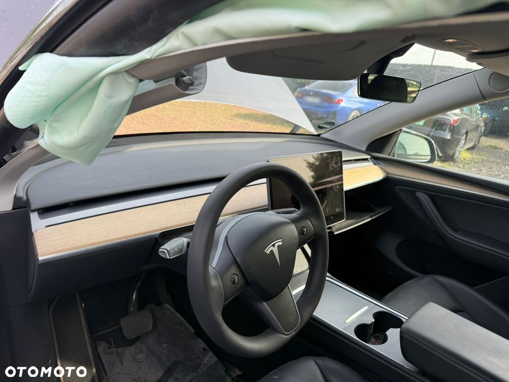 Tesla Model Y Long Range Dual Motor AWD - 15